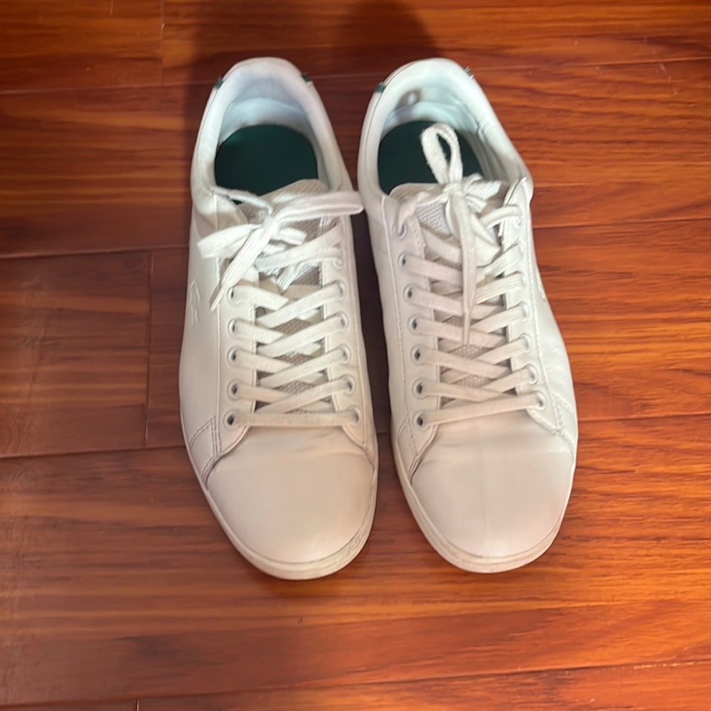 Lacoste men white leather shoes in size 8.5.